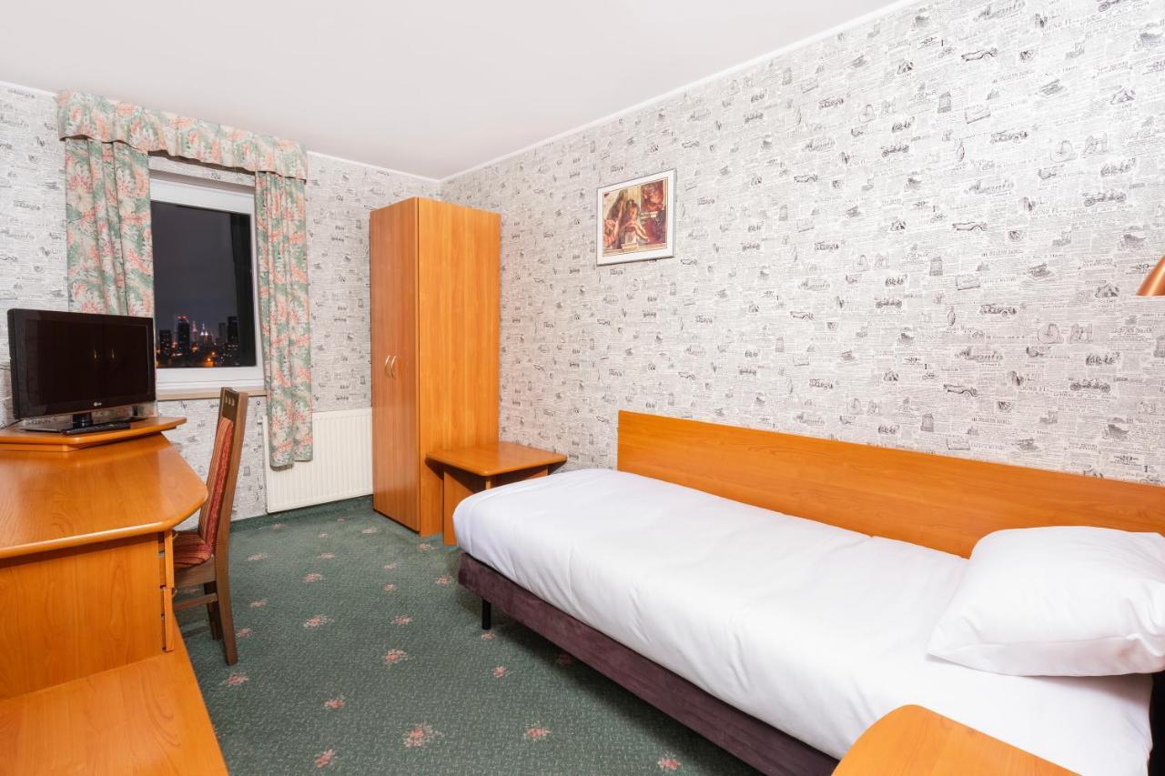 Hotel Victory Home Warschau Buitenkant foto