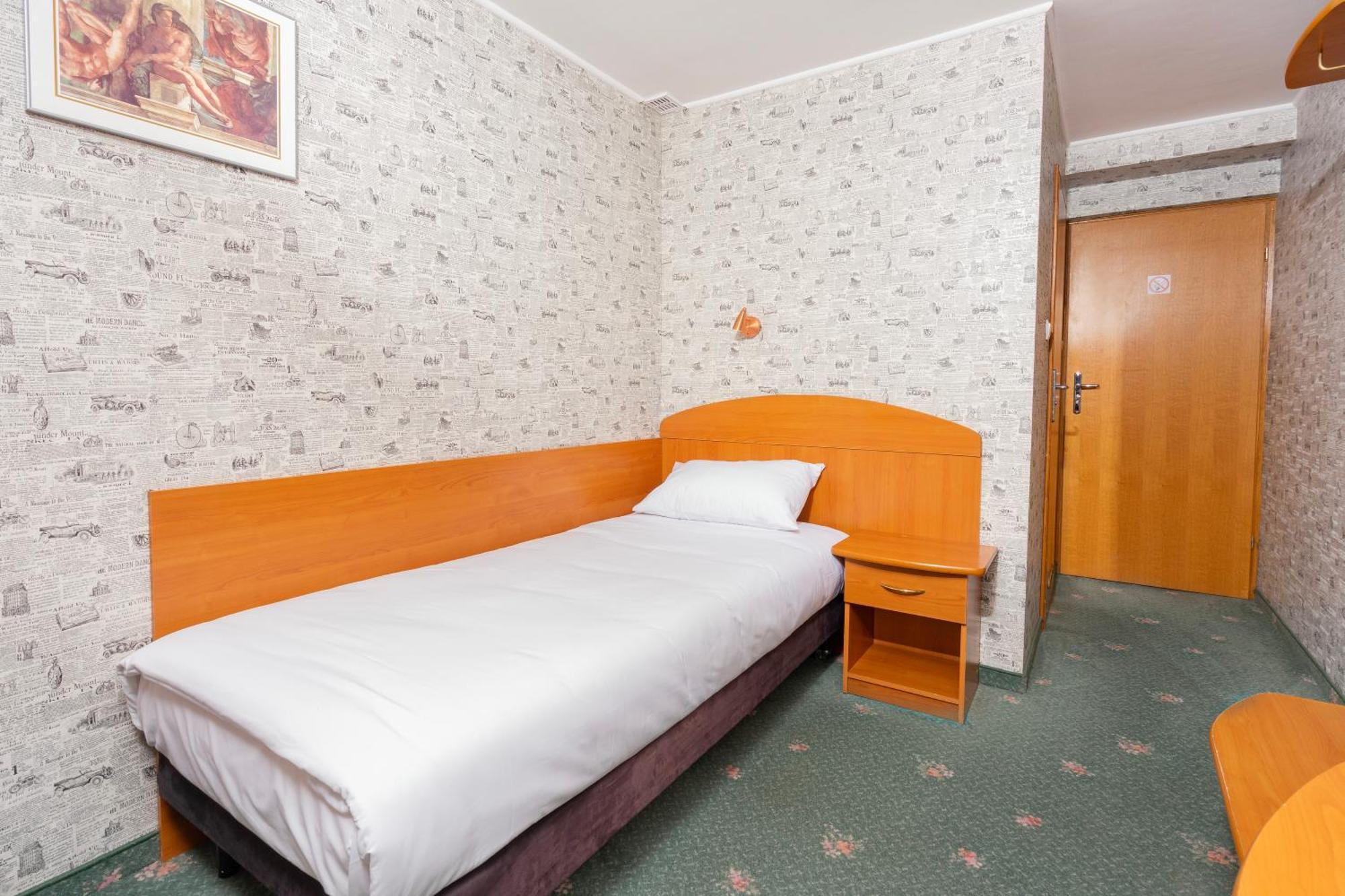 Hotel Victory Home Warschau Buitenkant foto